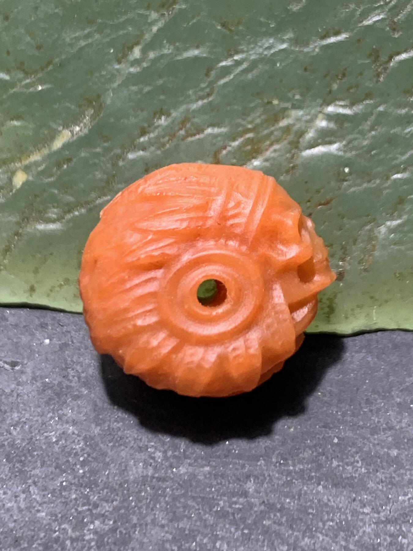 精美川料柿子红南红玛瑙雕刻骷髅酋长扣一个