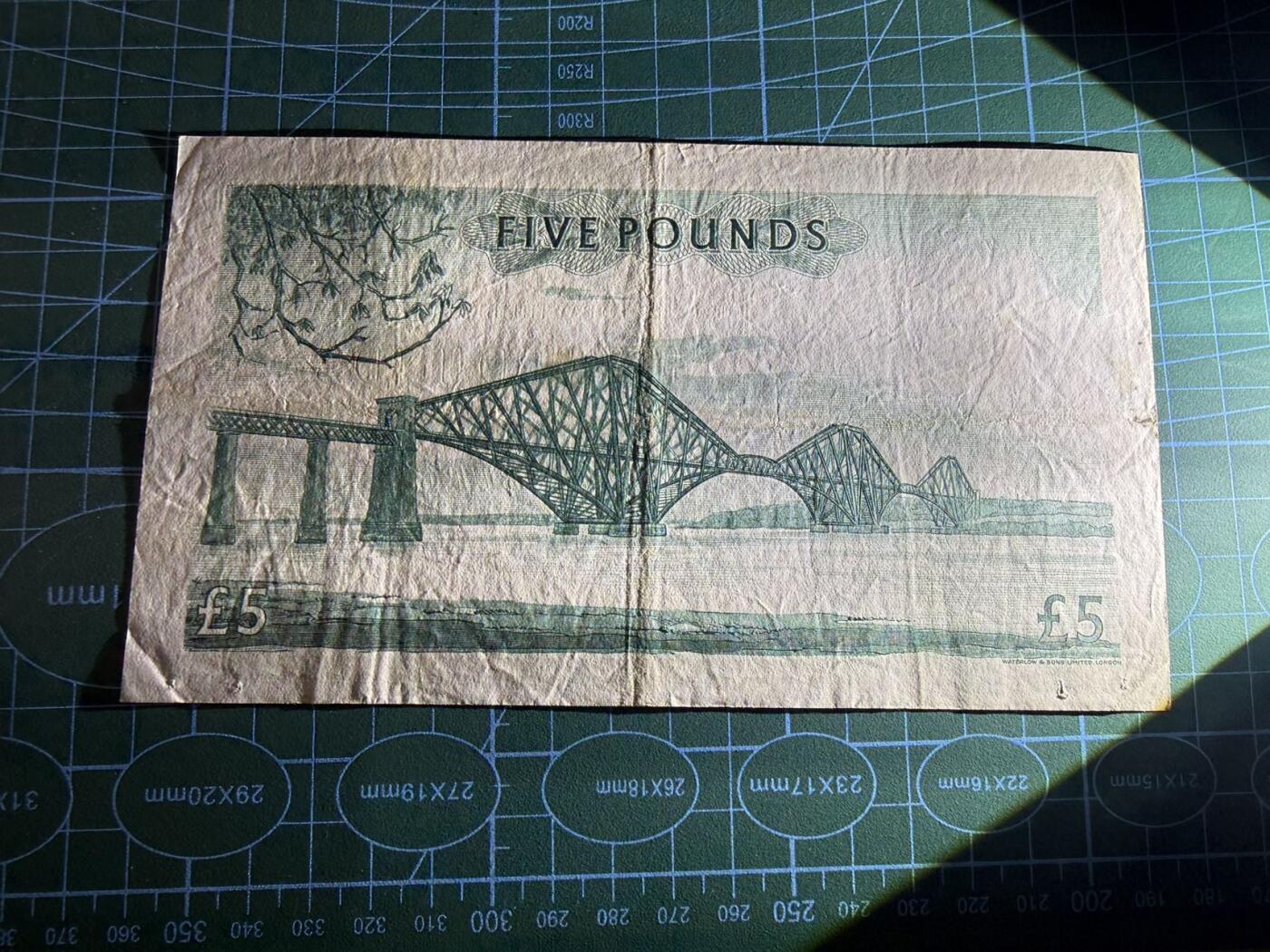 【炜奕收藏】，第五十三期 1957年苏格兰国民银行5镑，品相如图