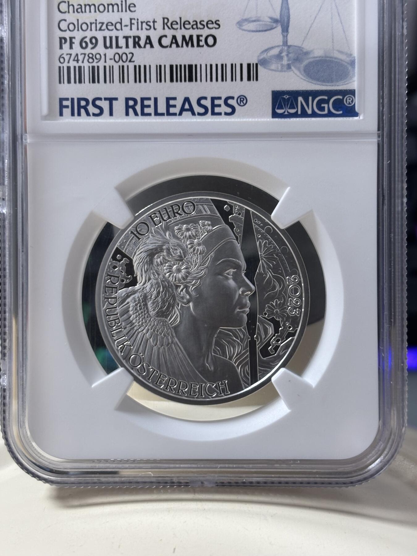 第186期拍卖 奥地利2023年花语系列洋甘菊1/2盎司纪念银币NGC-PF69首无原盒证书，925银，发行30000枚