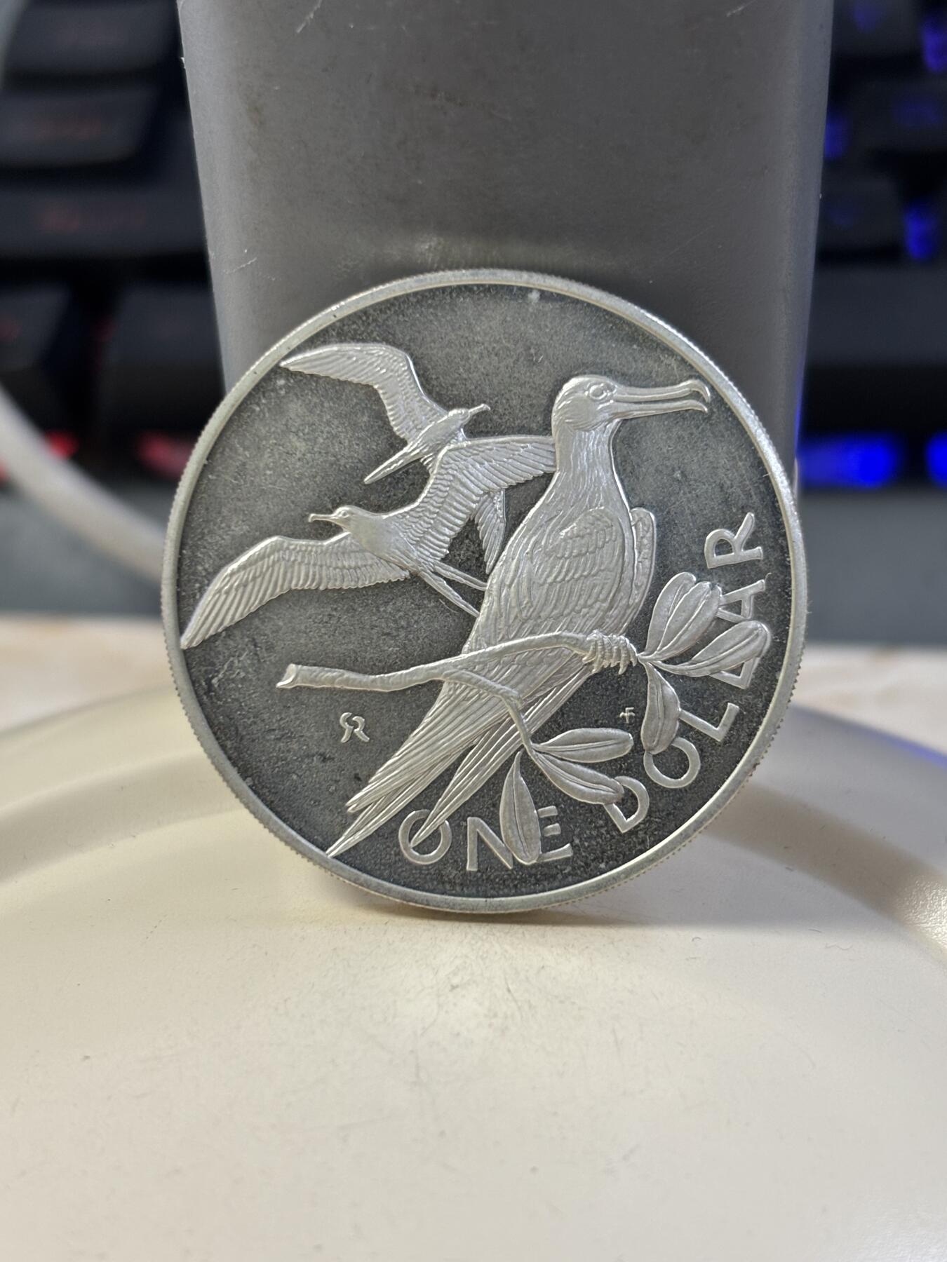 第185期拍卖 维尔京1973年动物鸟类纪念银币，925银，25.7克