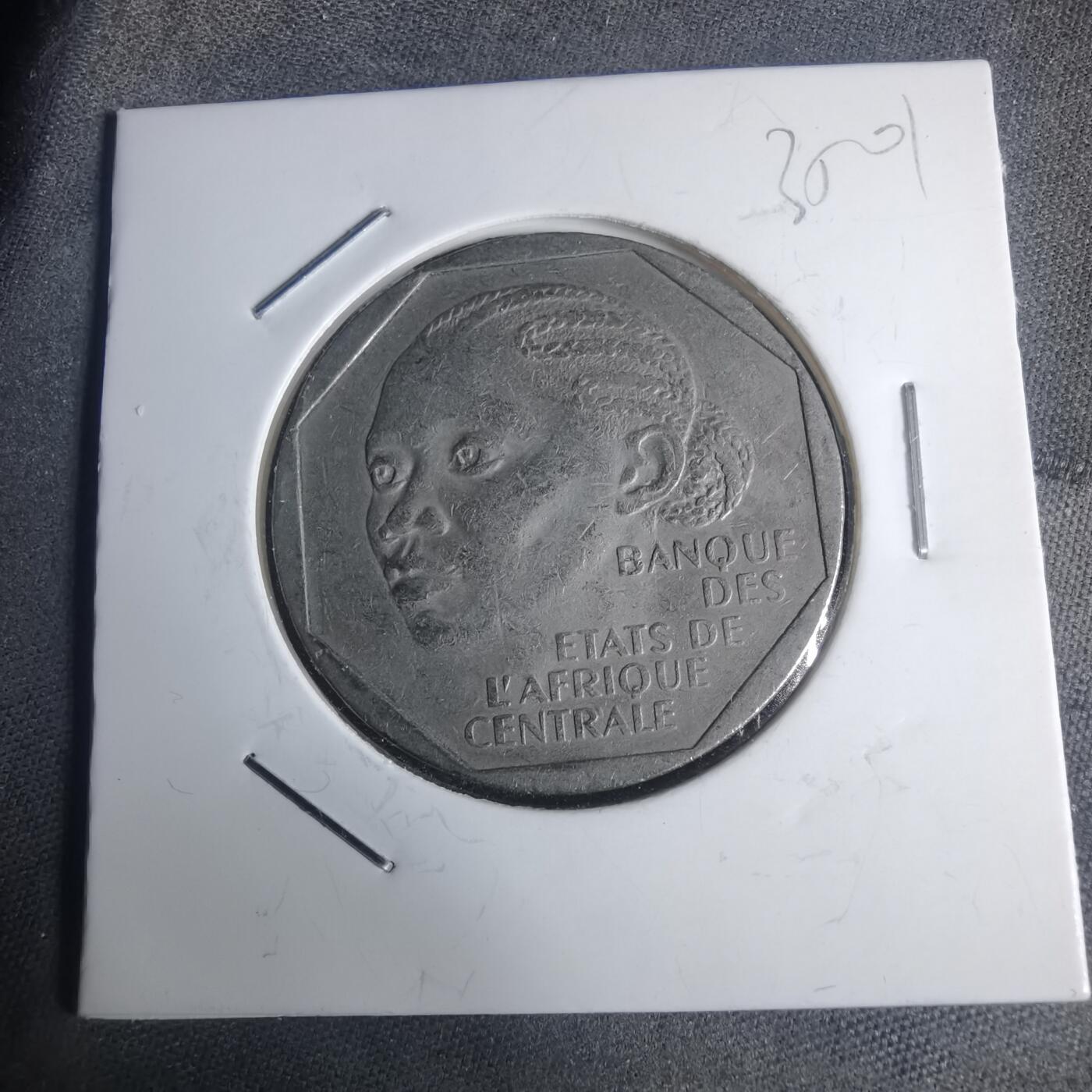 沼泽如烟--第935场 加蓬1985年500法郎