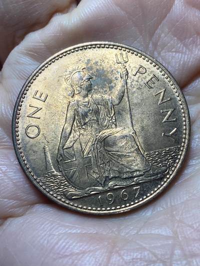 2025年第一百三十七场(总第一百六十三场）外国好品散币场(免佣金) - 英国🇬🇧1967年1便士(伊丽莎白二世青年桂冠第二版，普制币关门年)