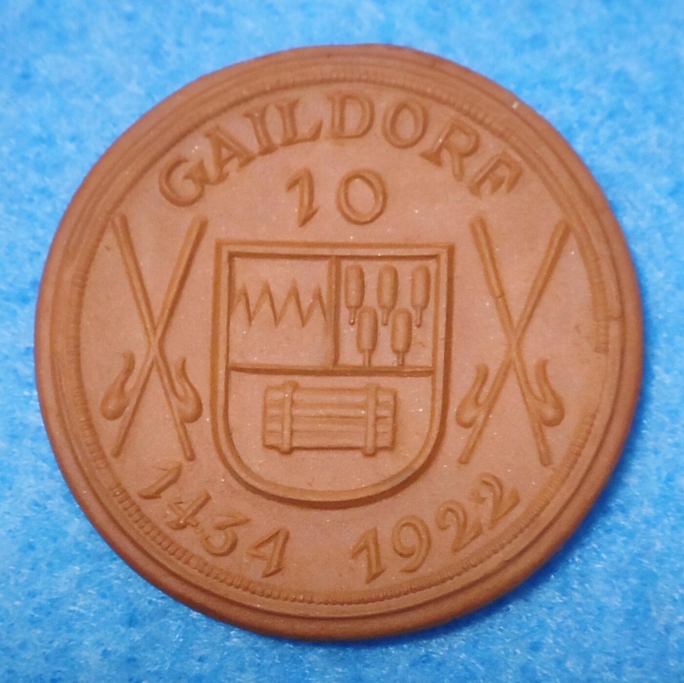 12月14日 🌏全球币章 珍品：1922年，德国，盖尔多夫10马克，陶瓷，紧急币，原盒3枚套，直径约40.5mm，41.5mm，43mm，重约：9g，10g，11g，全套综合近unc品相