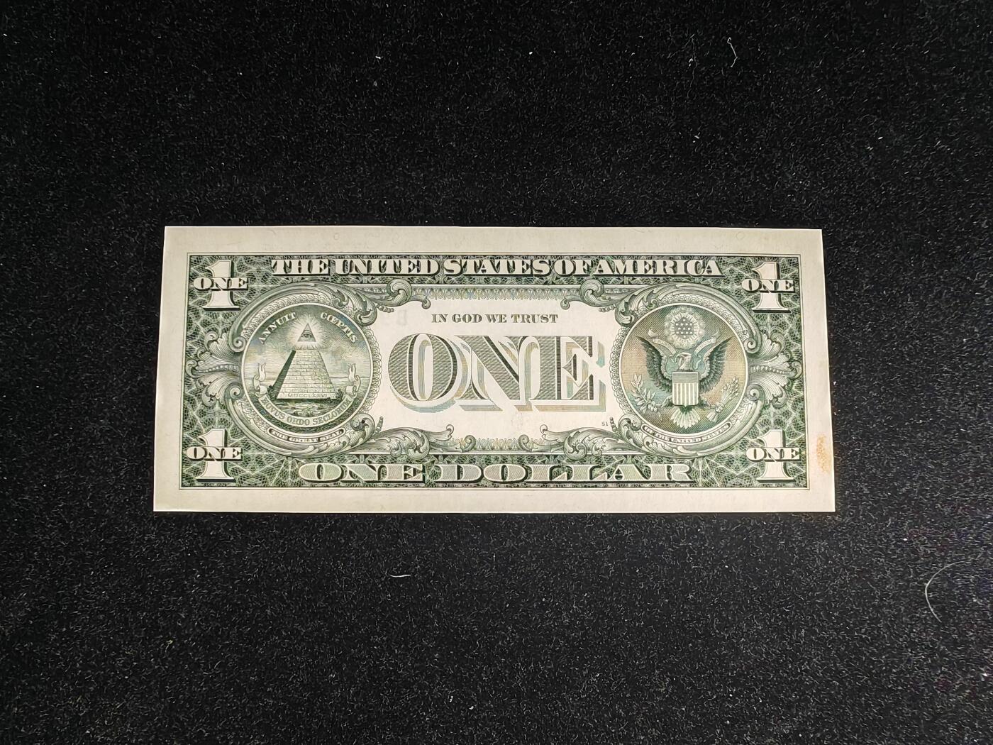 美国纸币 1995年 1美元 B区 全新 左下一处脏