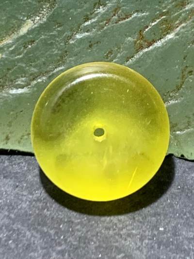 精美天然乌克兰蜜蜡随形小平安扣一个 - 精美天然乌克兰蜜蜡随形小平安扣一个