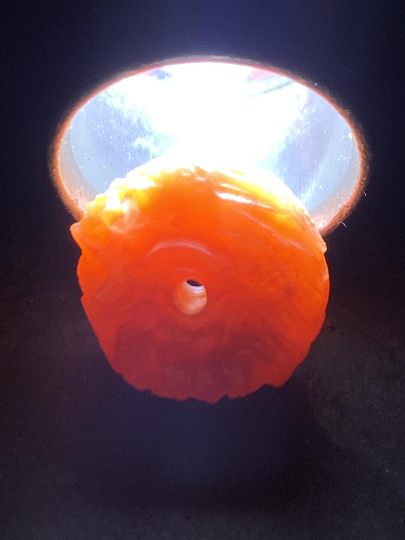 精美川料柿子红南红玛瑙雕刻骷髅酋长扣一个