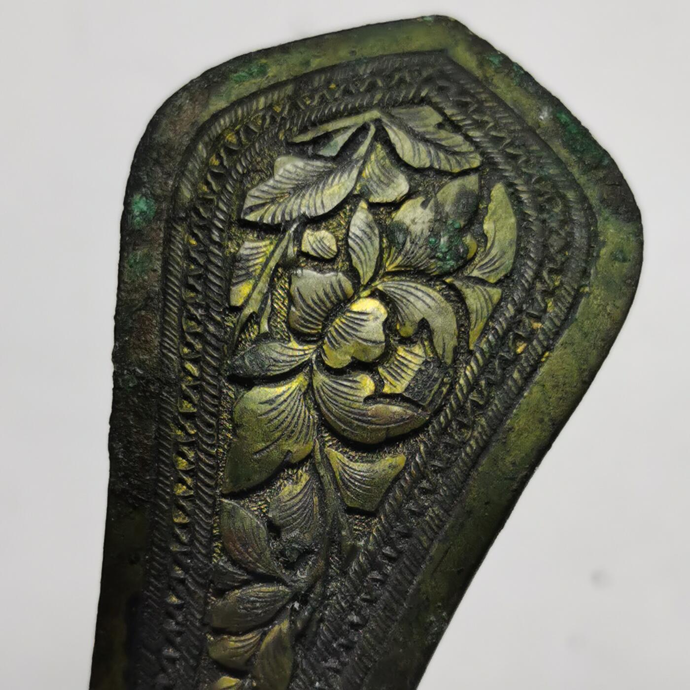 杂件专场89期 清代鎏金花纹发簪，带钢印款