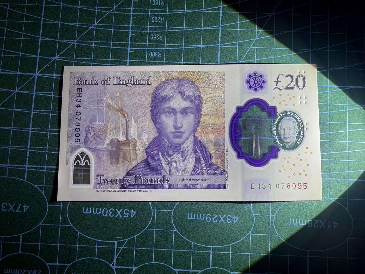 【炜奕收藏】，第五十三期 英国查尔斯20镑，UNC品相