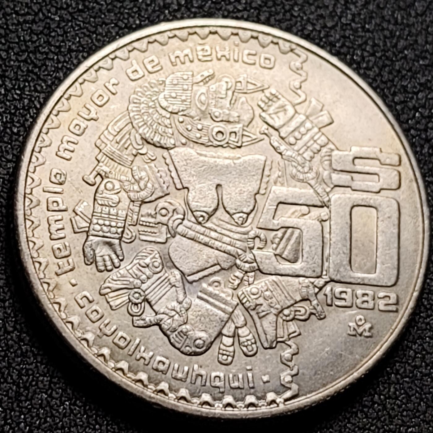 泉币菌-第147场-精品福利场 略带彩光 墨西哥1982年 50比索铜镍币 玛雅阿兹特克女神 直径35mm 