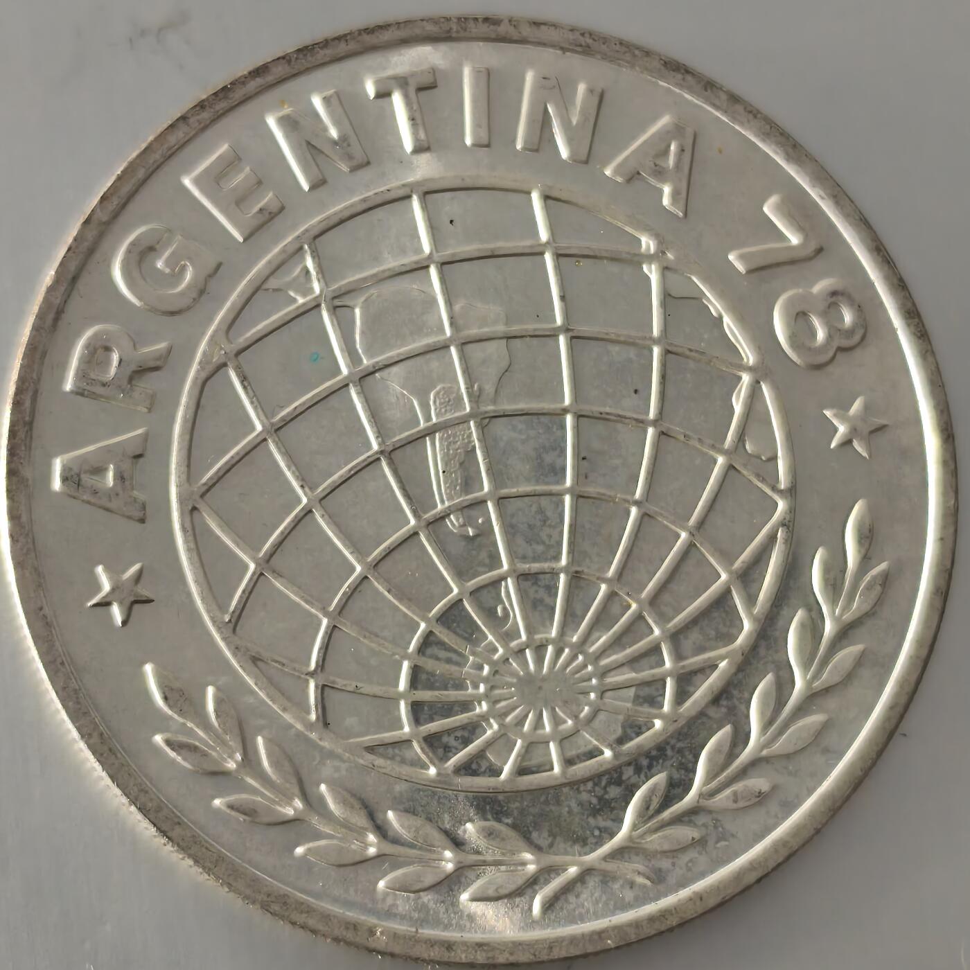 老蟹的宝藏🏴‍☠️ V 阿根廷1977年3000比索银币Composition	Silver (.900) (Ag 900 Cu 100) Weight	25 g