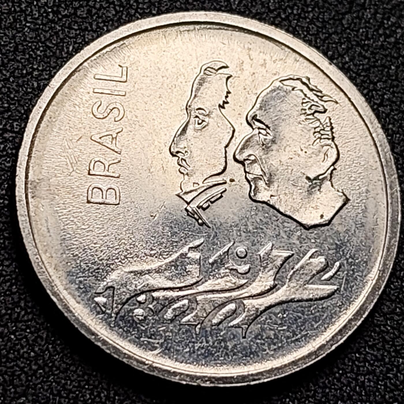 泉币菌-第147场-精品福利场 少见 原光UNC 独立150年 地图 巴西1972年1克鲁塞罗镍制纪念币 29毫米 10.08克