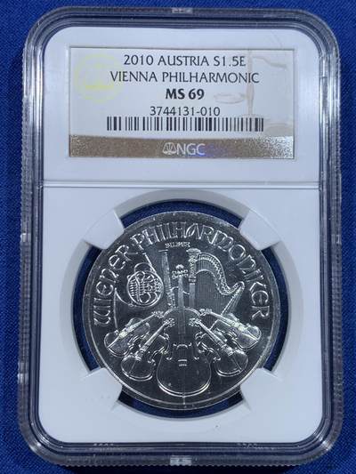 《竞宝斋》第448场 周日，周一，2场连拍 （全场包邮） - NGC MS69 奥地利2010年维也纳爱乐乐团1.5欧元银币 克劳斯获奖币 999银 31.1克