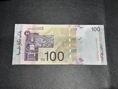 《外钞收藏家》第五百九十四期（畅拍场）（本平台长期征集拍品、欢迎藏友们联系合作） - 马来西亚100林吉特 全新 无47