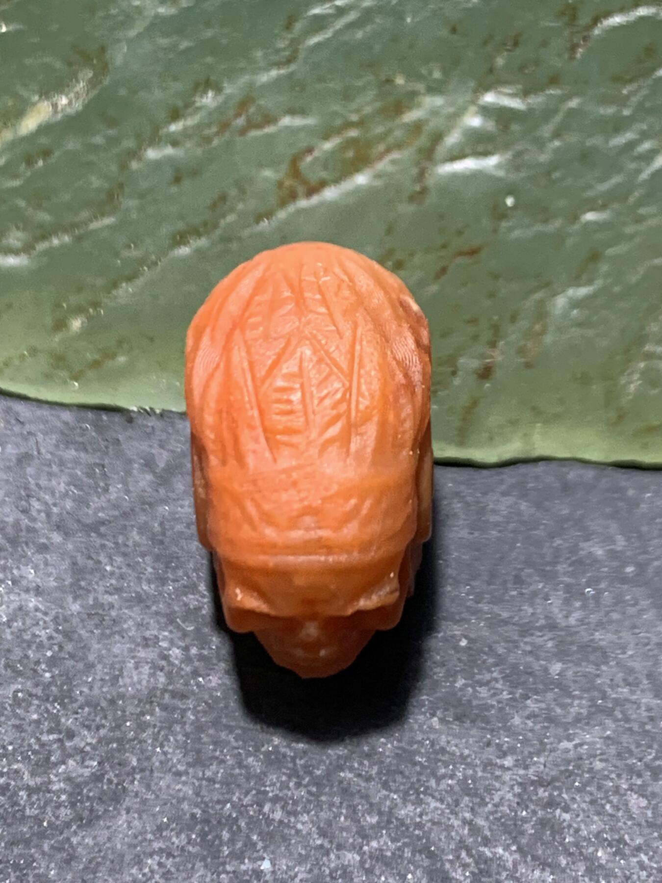 精美川料柿子红南红玛瑙雕刻骷髅酋长扣一个