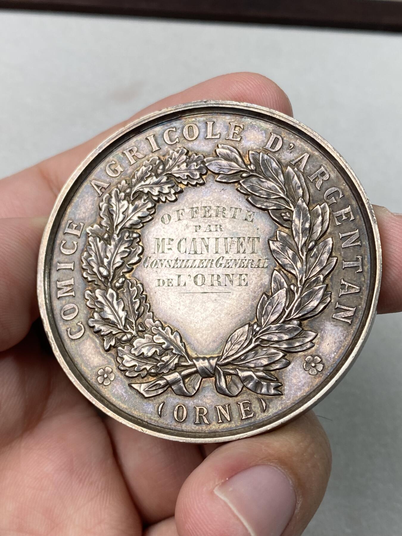 万国钱币拍卖第057期（万国冬季大拍） 19世纪末法国第三共和国农业大银章 浮雕质感黑包浆好状态 55g 50mm