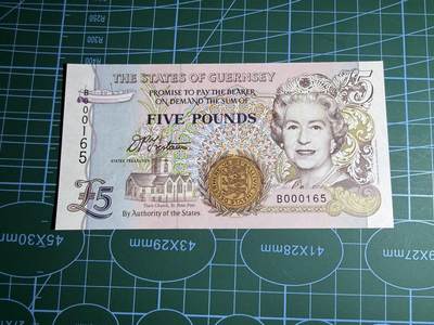 【炜奕收藏】，第五十三期 - 1996年根西岛5镑，UNC品相，稀少a版无347百位号