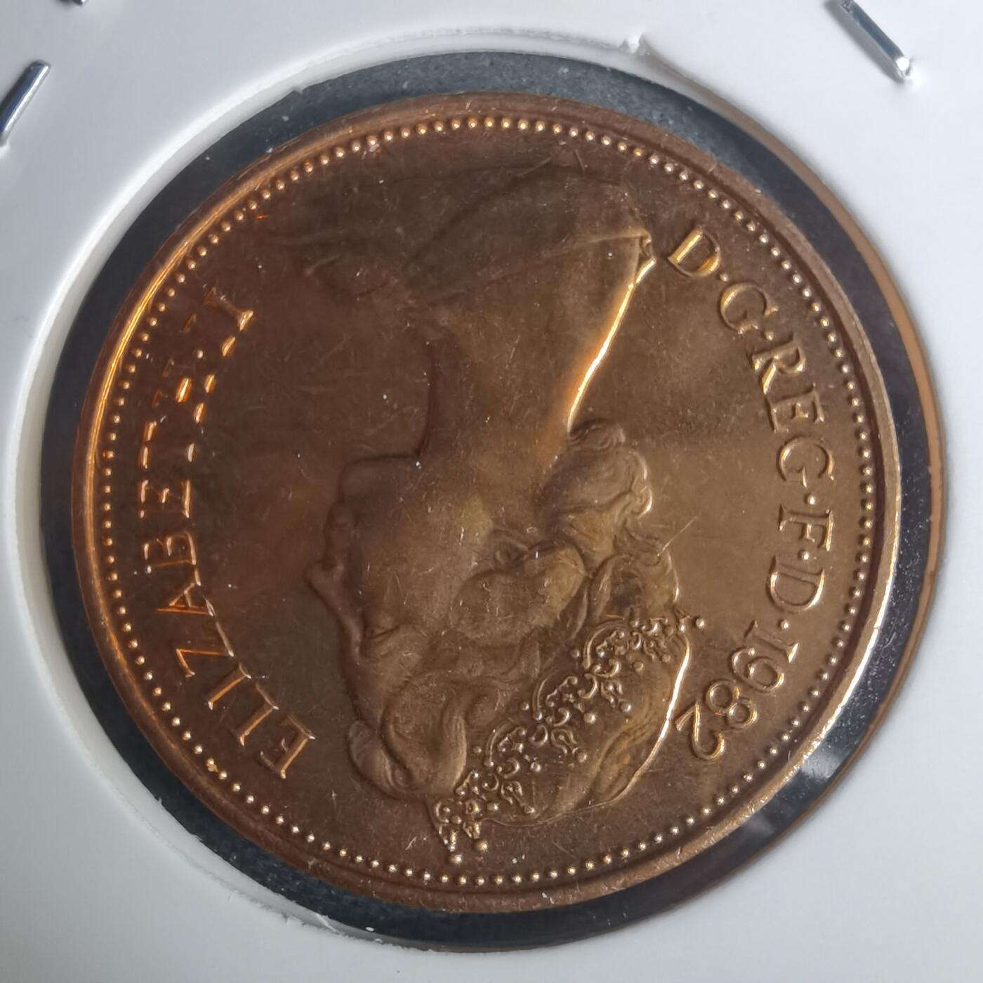 沼泽如烟--第935场 英国1982年2便士