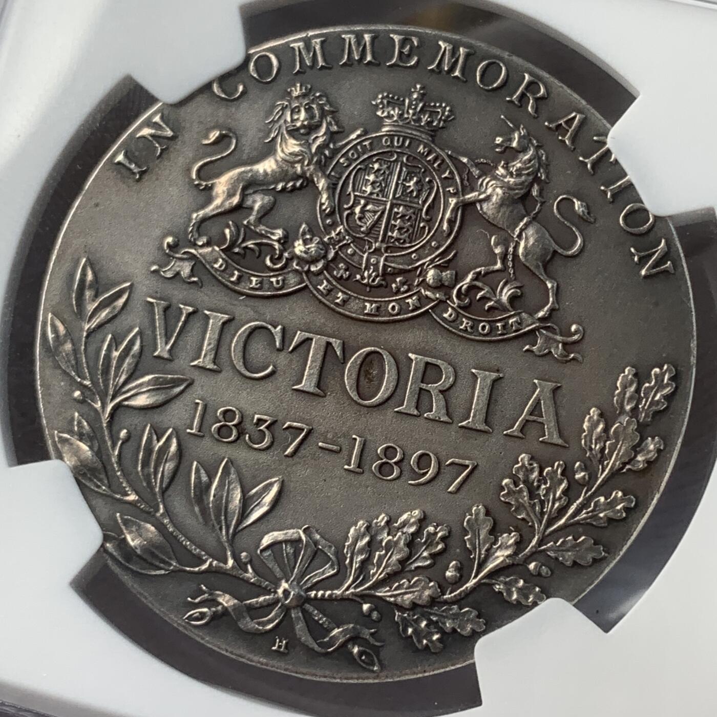 掌中浮雕-藏着的欧洲第046场