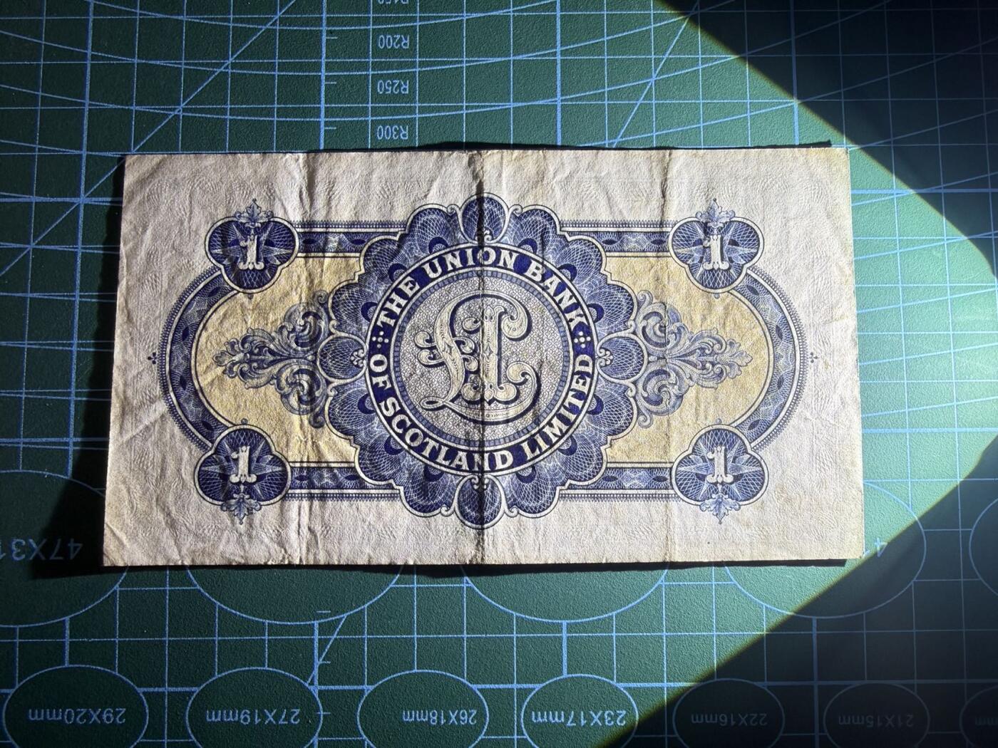 【炜奕收藏】，第五十三期 1944年苏格兰联合银行1镑，品相如图