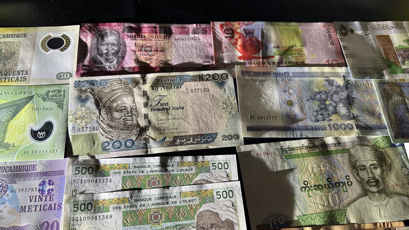 《外钞收藏家》第五百九十四期（畅拍场）（本平台长期征集拍品、欢迎藏友们联系合作） 多张精美纸币和塑料钞一起大部份全新 个别有瑕疵