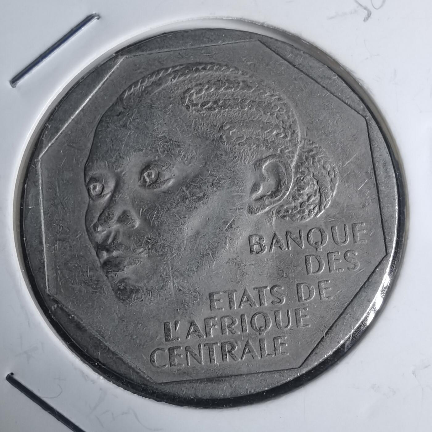 沼泽如烟--第935场 加蓬1985年500法郎