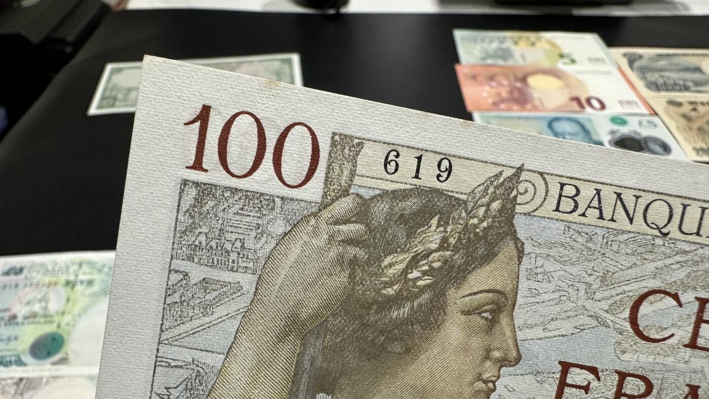 《外钞收藏家》第五百九十四期（畅拍场）（本平台长期征集拍品、欢迎藏友们联系合作）