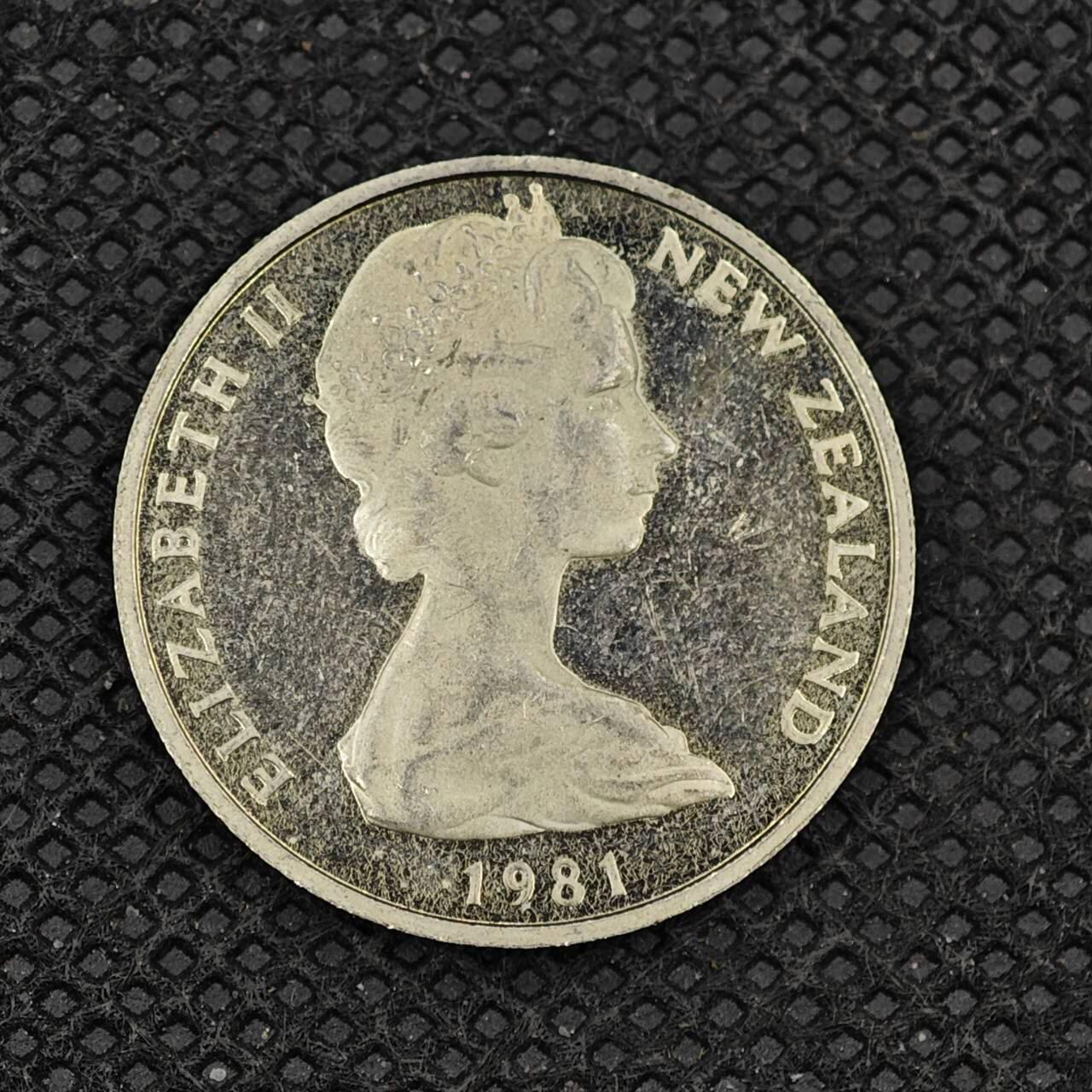 【淘币小摊】实时拍第八百三十一拍   散币场   满百包邮可预留二周 每周一统一发货    新西兰1981年10分精制币