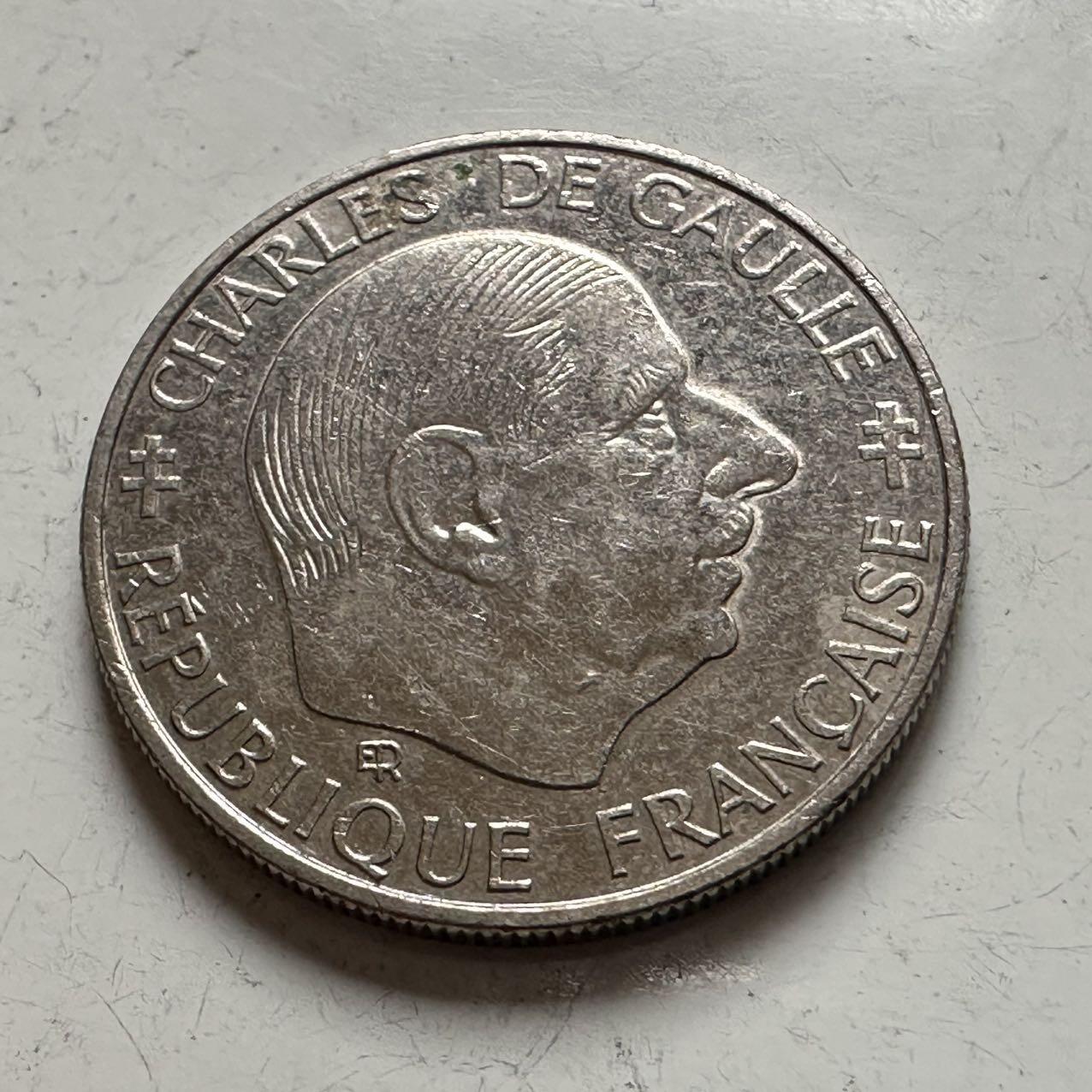 🌹外币初藏🌹🐯2025年第141场  每周二四六晚8️⃣点 接代拍 法国1988年戴高乐一法郎