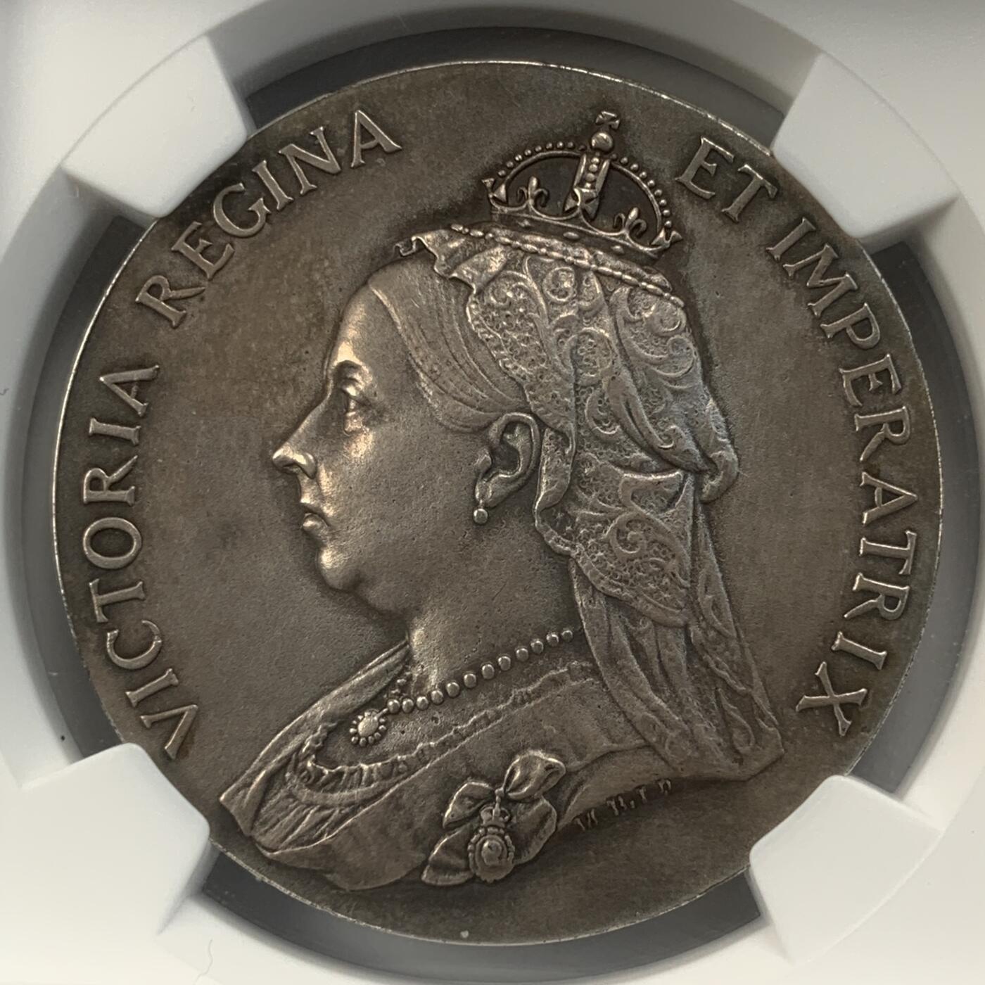 掌中浮雕-藏着的欧洲第046场