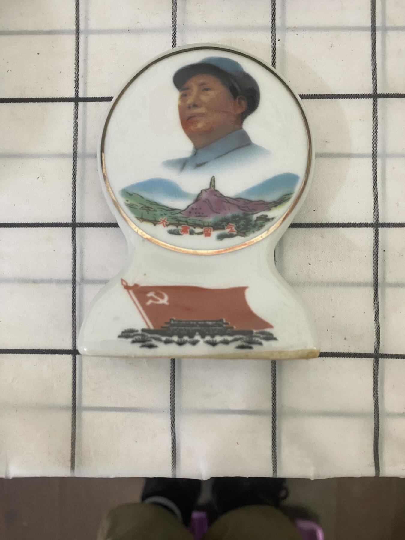 江南站杂件场 毛主席摆件