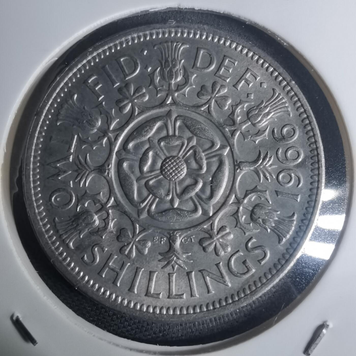 沼泽如烟--第935场 英国1966年2先令