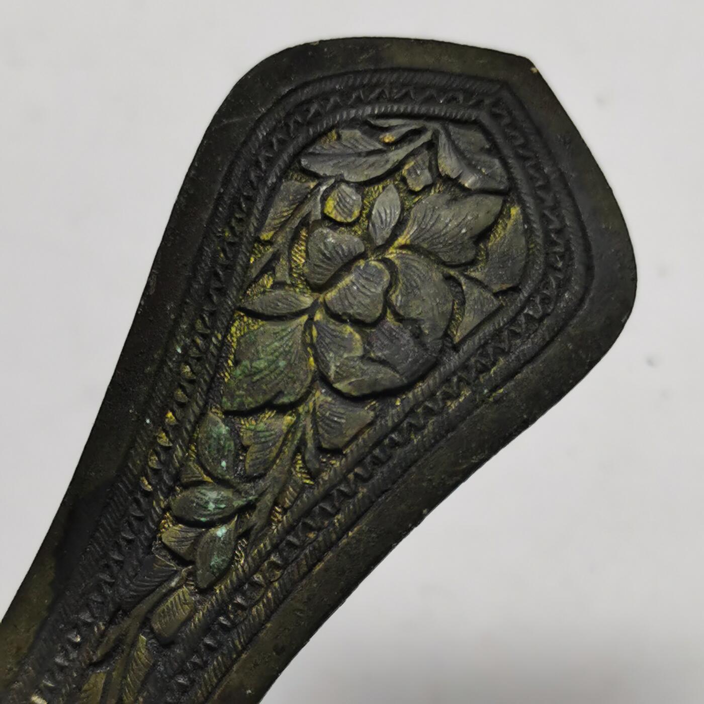 杂件专场89期 清代鎏金花纹发簪，带钢印款