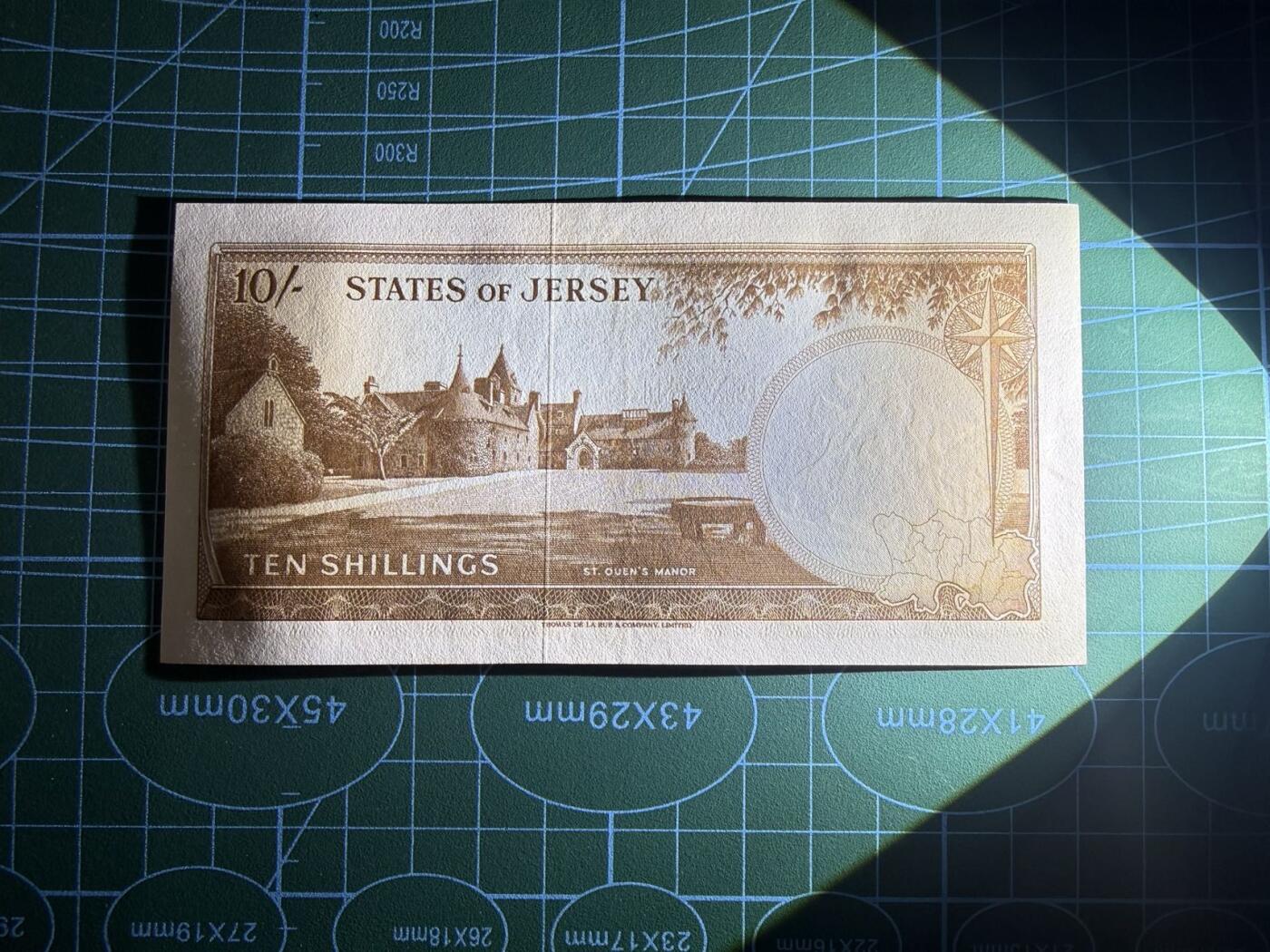 【炜奕收藏】，第五十三期 1963年泽西10先令，UNC品相，乱龙号