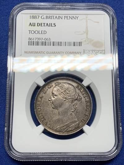 《竞宝斋》第448场 周日，周一，2场连拍 （全场包邮） - NGC AUD 英国1887年1便士大铜币，青年维多利亚头像