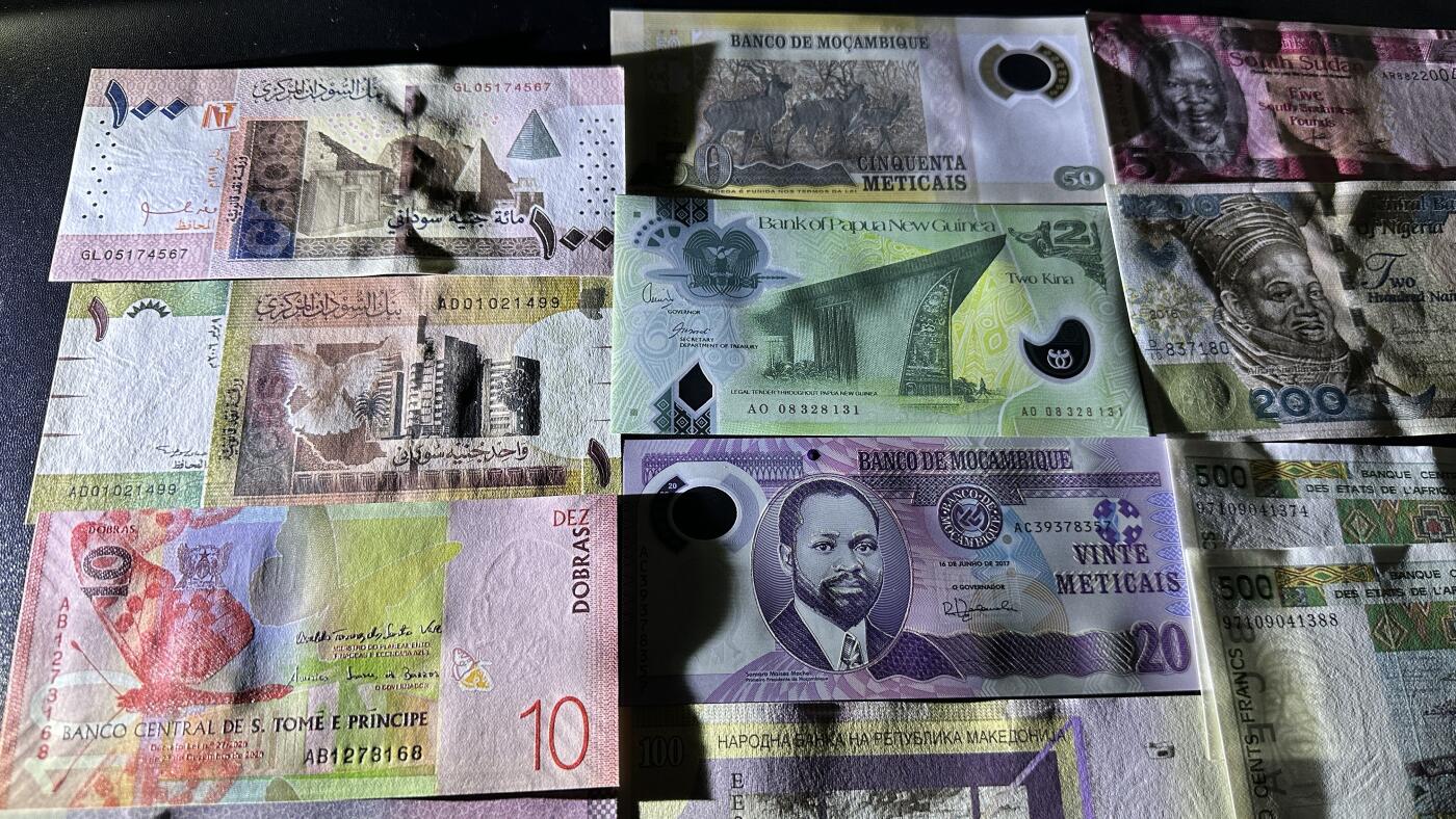 《外钞收藏家》第五百九十四期（畅拍场）（本平台长期征集拍品、欢迎藏友们联系合作） 多张精美纸币和塑料钞一起大部份全新 个别有瑕疵