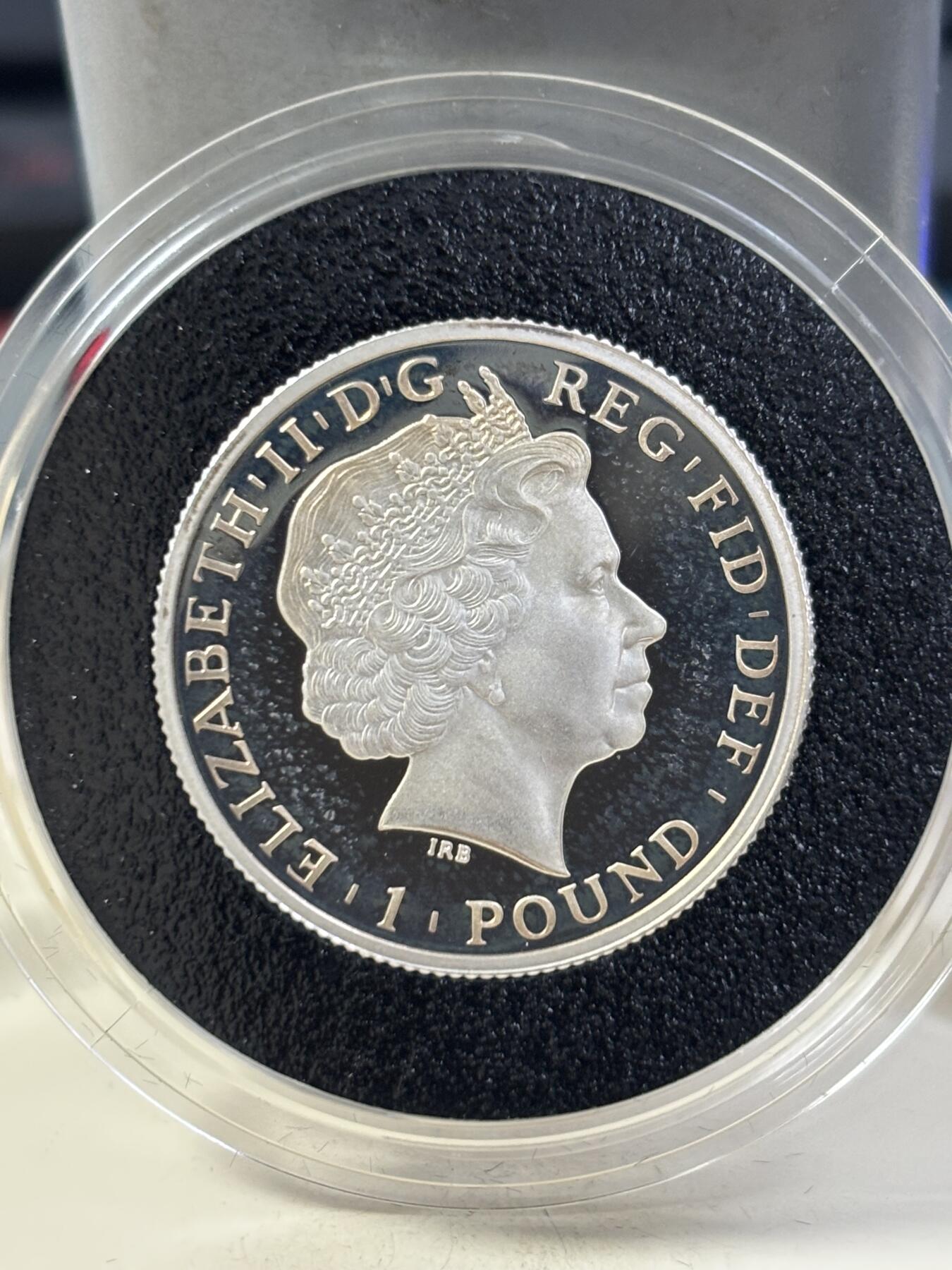 第186期拍卖 英国2011年不列颠女神系列精制纪念银币4枚全套，958银，32.45克/16.22克/8.11克/3.24克，有氧化