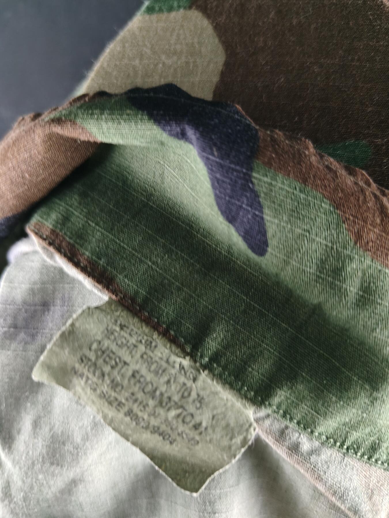 0元起拍勋章 第319期 咸鱼国勋章拍卖专场 12月17日（周三）下午6：00开始 美国陆军 四从迷彩一套 胸围118 肩宽46 衣长80 袖长63 腰围92 裤长116