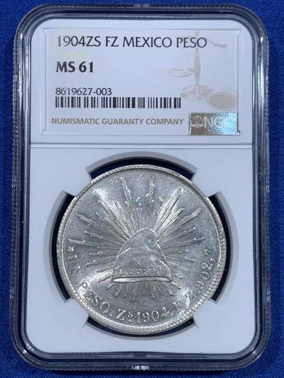 《竞宝斋》第448场 周日，周一，2场连拍 （全场包邮） - NGC MS61 墨西哥 1904年 ZS FZ直边鹰洋，面值1比索，双面转光，底板状态很好，低评了