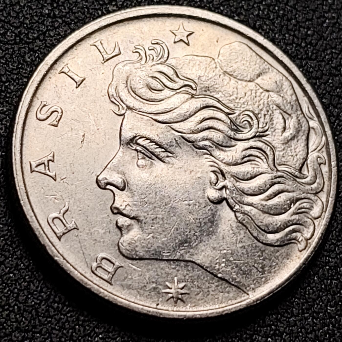 泉币菌-第147场-精品福利场 少见早期大镍币 巴西1975年1克鲁塞罗 自由女神 镍币  29mm