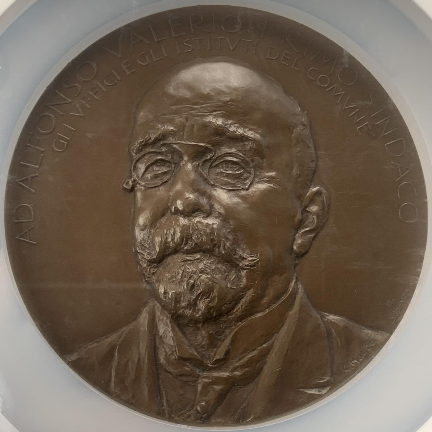 掌中浮雕-藏着的欧洲第046场 NGC MS65 :  1919年意大利阿方索·瓦莱里奥市长纪念大铜章，意大利米兰Johnson造币厂铸造，75mm