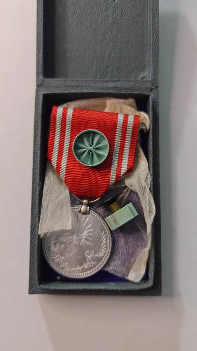 东亚勋章徽章主题拍卖4 - 日本赤十字社终身社员章