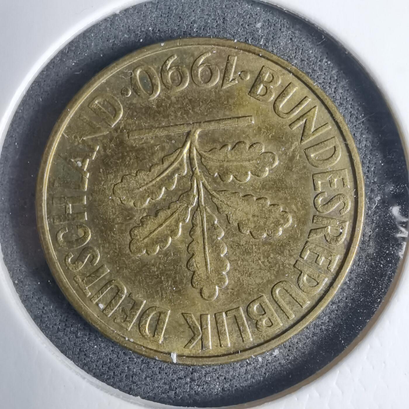 沼泽如烟--第937场 德国1990年10分