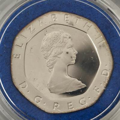 老蟹的宝藏🏴‍☠️ V - 英国1982年20便士银币Silver (.925) Weight：10 g