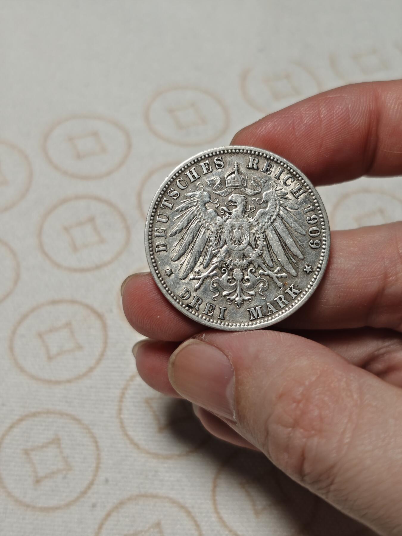 抚柳草堂-第二期章牌钱币 奖章勋章限时免佣 满百包邮 放漏专场 1909德国巴伐利亚奥托3马克银币 16.7g状态不错