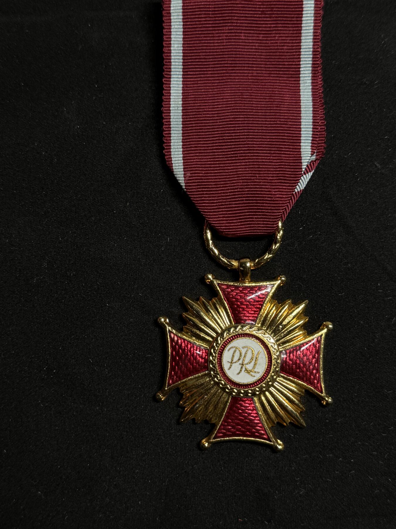 欢庆元旦！戎马世界章牌大赏第109期元旦大拍 波兰金级功勋十字勋章