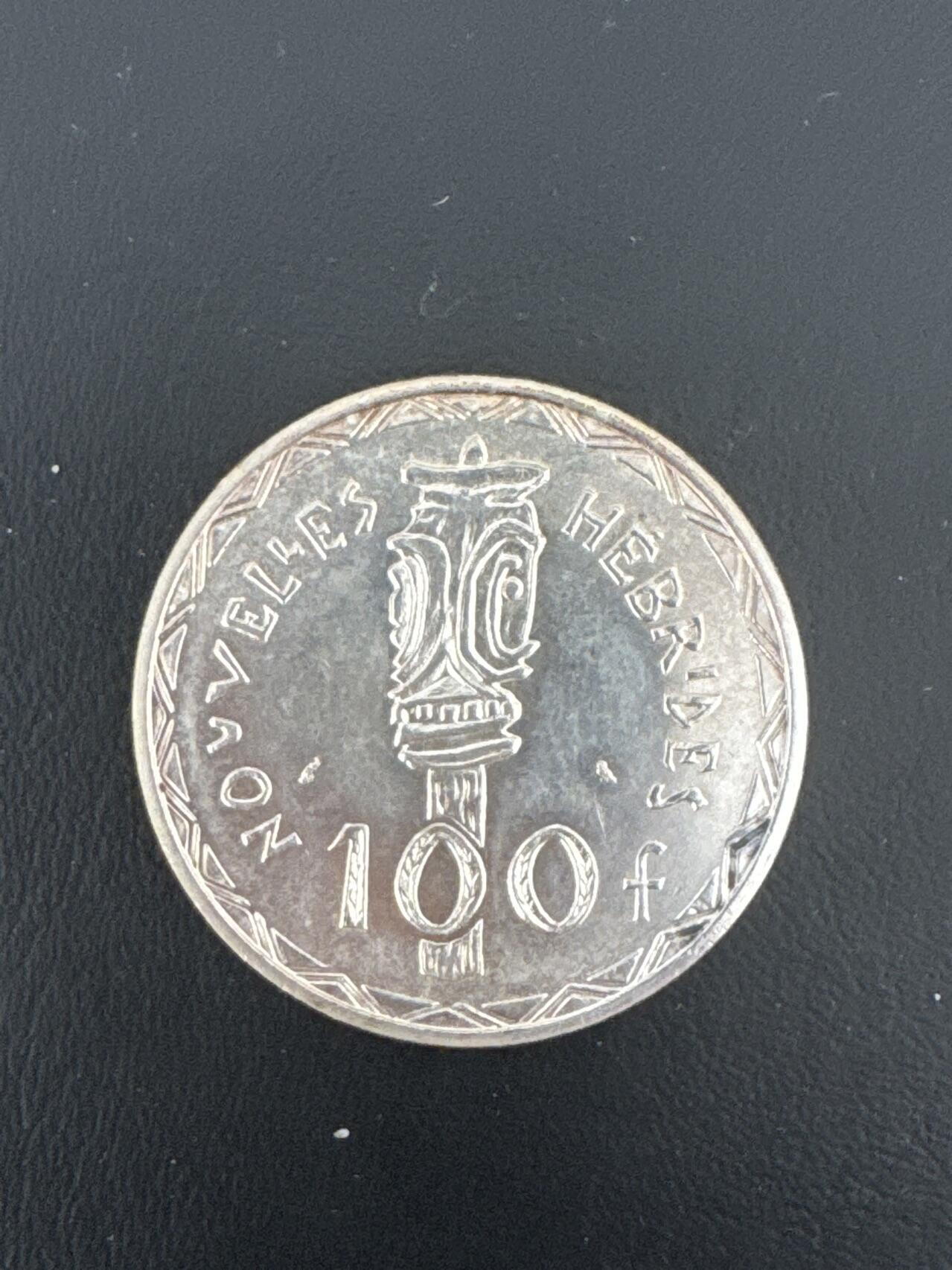 ❤️【币观天下】❤️ 第335期钱币拍卖- 2025.12.19周五晚上6点半场-长期征集拍品 新赫布里底1966年100法郎银币