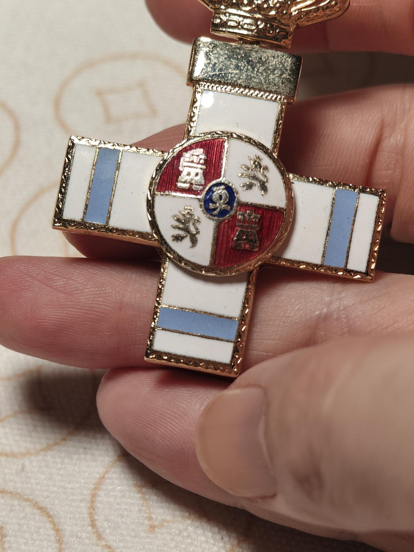 抚柳草堂-第二期章牌钱币 奖章勋章限时免佣 满百包邮 放漏专场 西班牙空军军事功勋勋章 少见版本品相不错珐琅完好