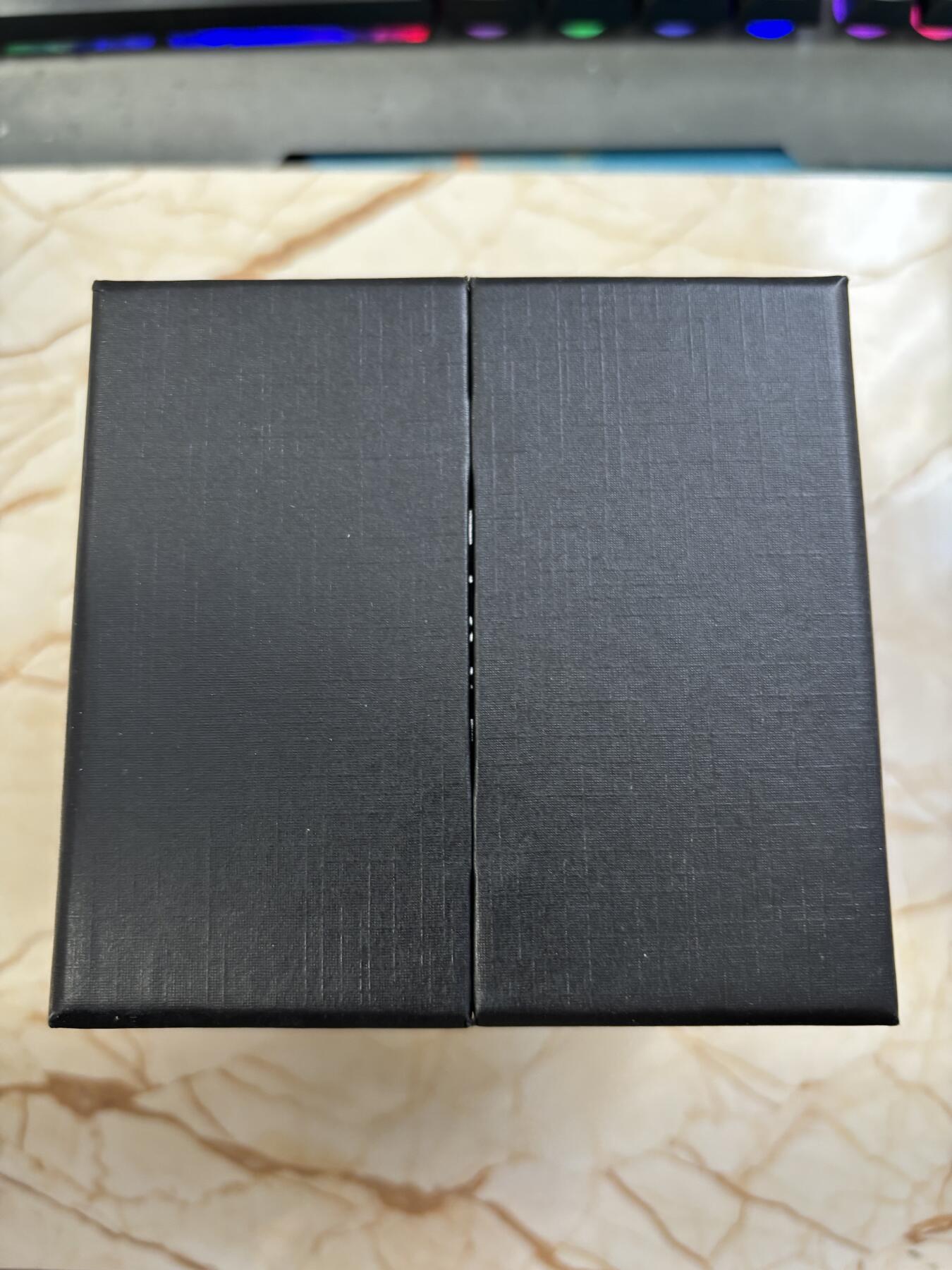 第185期拍卖 纽埃2023年1元彩色精制球形银币 我们行星地球 发行量：888 40克999银 无外纸套