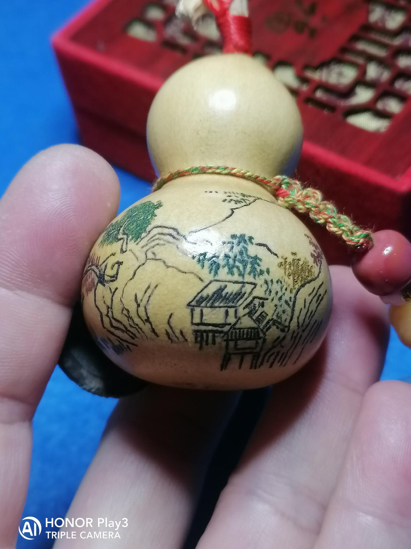 手工针刺雕刻山水葫芦挂件