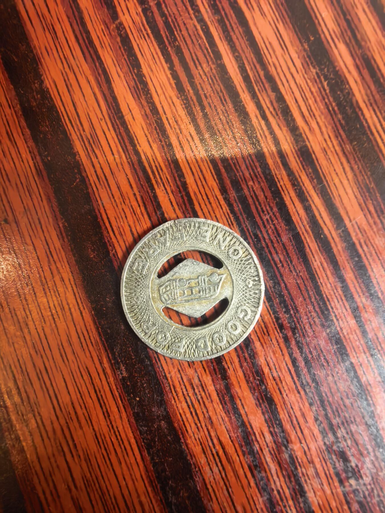 泡泡币外币四十场可代拍15038385335微信 公交代币。